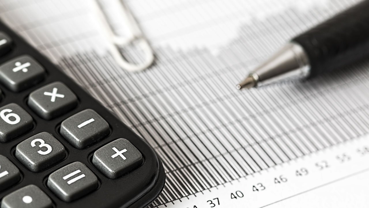Social Incentives and Tax Compliance in Bangladesh